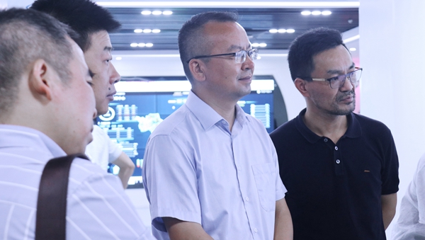 杭州市科技局局长赵喜凯一行莅临麻豆操逼视频考察调研
